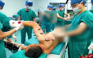 بلایی که نقص فنی ربات کارخانه سر کارگر بیچاره آورد! + فیلم 