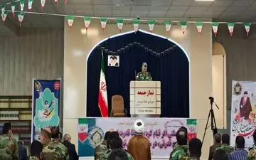 امروز نظامی و سرباز با پایین ترین درجه می تواند در برابر نظام سلطه و استکبار بایستد