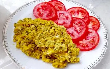 صبحانه‌ای خاص و متفاوت | طرز تهیه پنیر برشته گیلانی+ فیلم