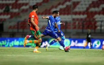 هفته هفتم لیگ برتر| پیروزی و صدرنشینی سوغات شیرین استقلال از کویر رفسنجان