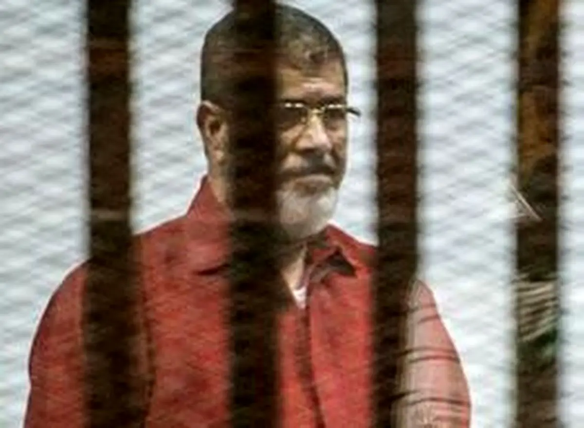 محمد مرسی به ۳ سال حبس محکوم شد