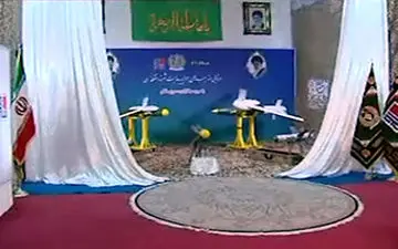 رونمایی از موشک‌های جدید نقطه زن