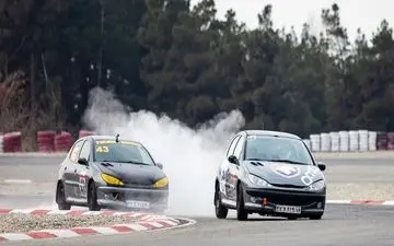 اتومبیلران کرمانشاهی بر سکوی نخست ایستاد