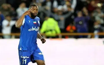 یامگا دیدار با هوادار را از دست داد 