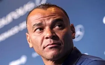  کافو چوب حراج به اموالش زد