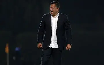  درگیری لفظی دایی با گزارشگران تلویزیونی/ دایی: احترام گذاشتم که میکروفن‌ها را پرتاب نکردم!