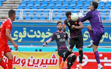 نکیسا:پیکان و پدیده به نفع سپاهان بازی کردند