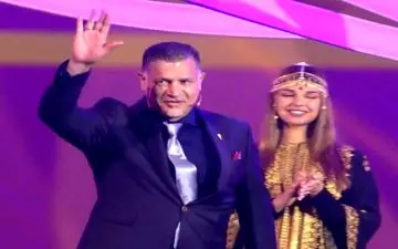 چهره باورنکردنی هر دو همسر علی دایی ! / زیبایی خیره کننده زن سابق علی دایی