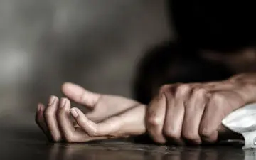  اقدام به خودکشی دختر 17 ساله بعد از تجاوز