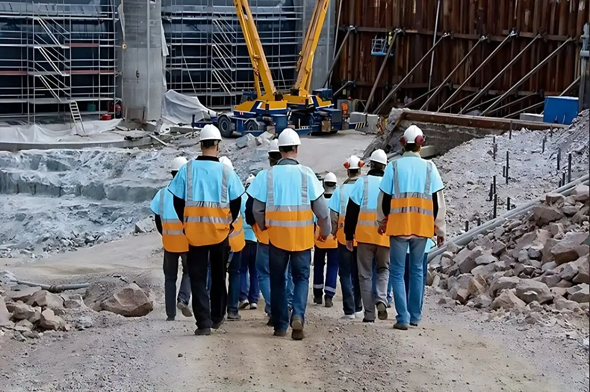 بنزین برای این افراد به زودی گران می‌شود