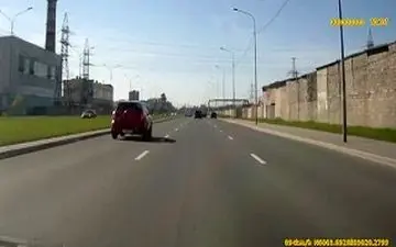 صحنه‌ای عجیب که رانندگان در بزرگراه با آن مواجه شدند +فیلم 