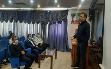 نشست صمیمانه مدیرعامل با اعضای تیم پیکان