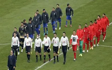  دربی با یک دقیقه سکوت آغاز می‌شود