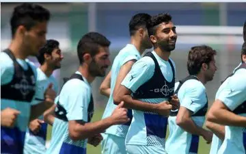 خط هافبک استقلال تکمیل شد