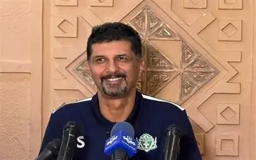 حسینی: گل‌های کادویی به تراکتور دادیم اما به جدول برمی‌گردیم