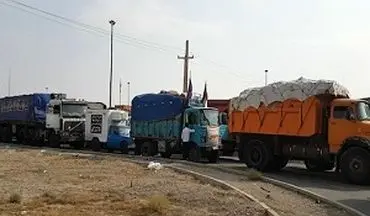  مشکلات خروج کامیون‌های حامل وسایل موکب‌های اربعین در مرز مهران + فیلم