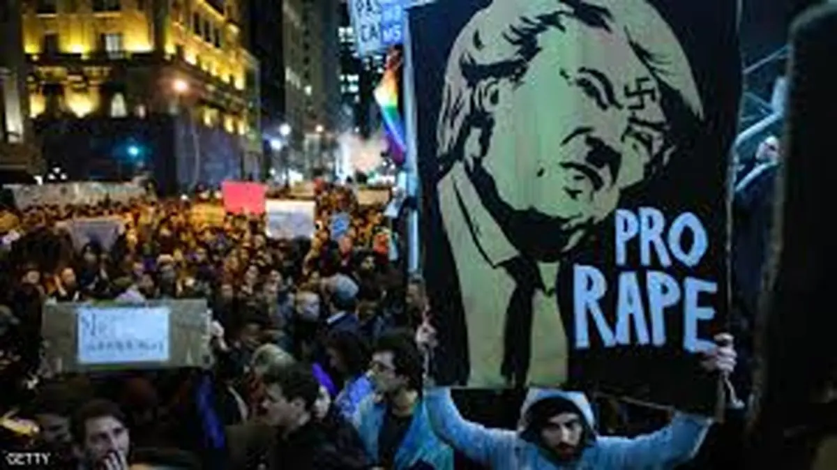 تظاهرات در 25 شهر آمریکا علیه ترامپ! 