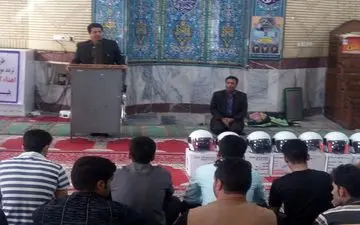 توزیع 50 کلاه ایمنی در بین موتور سوران چرداولی