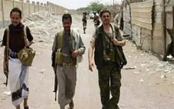 مقامات «انصارالله» با حضور در فرودگاه «الحدیده» ادعای عربستان را تکذیب کردند