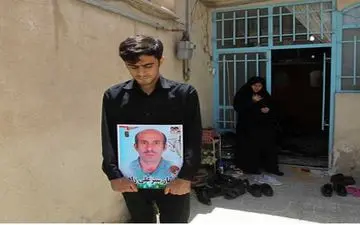 گفتند همسرت شهید شده، گفتم مگر جنگ است؟!