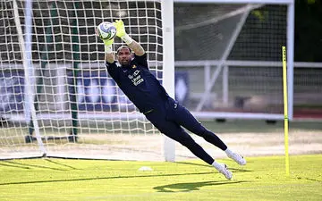 دروازه بان ملی پوش سرخ ها در آستانه حضور در آبی پوشان پایتخت