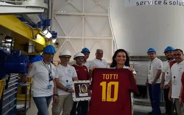 قدردانی از ستاره محبوب فوتبال در فضا (عکس)