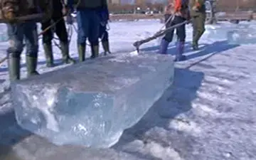 عجیب‌ترین استخراج چینی‌ها از دریاچه + فیلم