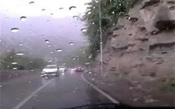 تردد روان در تمام جاده‌ها/ بارش باران در محورهای ۲ استان