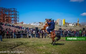همایش نوروزی سوارکاری در نهاوند به روایت تصویر