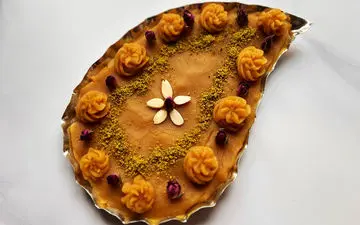 حلوا با عسل هم سالم تره هم مقوی تر پس این مدلی درستش کن!