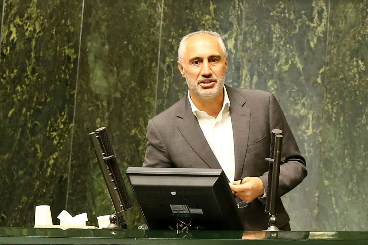 پورمحمدی: واردات ۶ میلیارد دلاری بنزین از بودجه نان، دارو و بنیه دفاعی مردم می‌کاهد