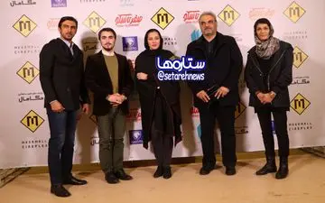 عکس یادگاری پسر سیدحسن خمینی با مهتاب کرامتی و جواد خیابانی