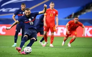  بنزما: خیلی خوش شانس بودم که با رونالدو ملاقات کردم