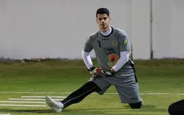 گلر سپاهان به پرسپولیس می آید؟