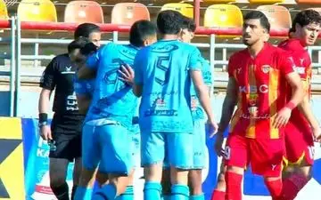 فولاد ۰ - چادرملو ۰/ تیم یحیی دوباره درجا زد 