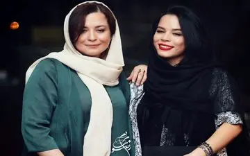 استایل شیک و جذاب خواهران شریفی نیا ! / ملیکا و مهراوه با مانتو زیبا در کنار یکدیگر !