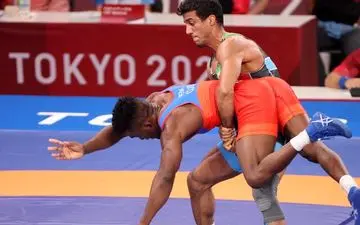 کشتی فرنگی المپیک/ گرایی از صعود به دیدار فینال بازماند