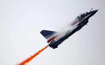 ادعای تایوان درباره تخلف «سوخو-30» و «جی-10» ارتش چین
