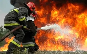 آتش‌سوزی منزل مسکونی در تهران/ مصدومان به ۳ بیمارستان منتقل شدند