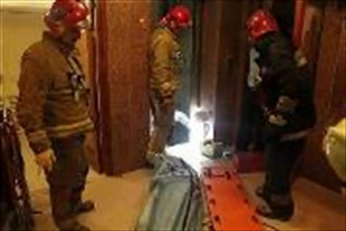 مرگ کارگری بخاطر گیر کردن در آسانسور