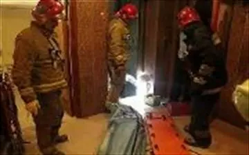 مرگ کارگری بخاطر گیر کردن در آسانسور