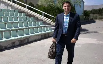  آذری :تراکتور سازی پیشنهادهای میلیاردی به سربازها داده است