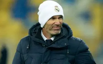 زیدان یک قدم تا اخراج