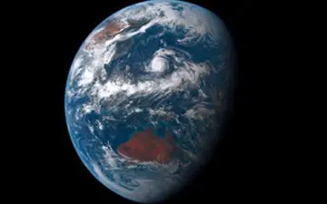 24 ساعت شبانه روز را از بالای کره زمین ببینید! +فیلم