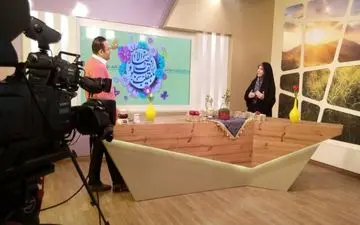 مجریان تلویزیونی نباید ماسک بزنند