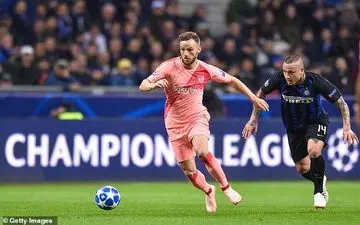 موافقت والورده با شرط عجیب هافبک بارسلونا برای ماندن!