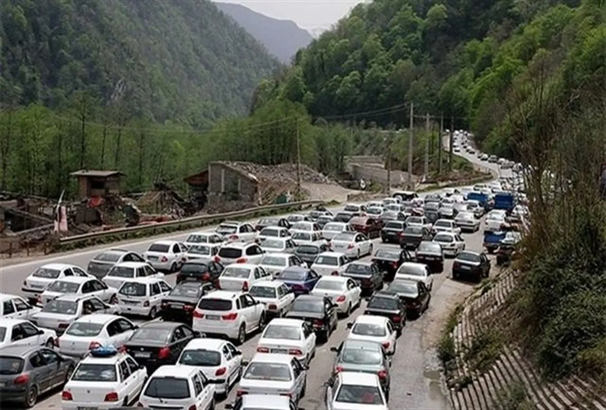 جمعه 28 شهریور/ترافیک سنگین در محور کرج - چالوس