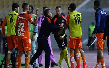 آرای دیدار جنجالی پرسپولیس و سایپا از سوی کمیته انضباطی صادر شد