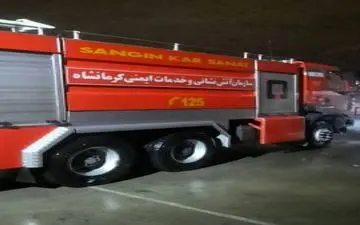 عملیات نجات برای رهاسازی دست گرفتار کودک ۲ساله کرمانشاهی در کفشوی حمام