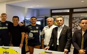 مورینیو سه بازیکن فنرباغچه را در لیست خروج قرار داد